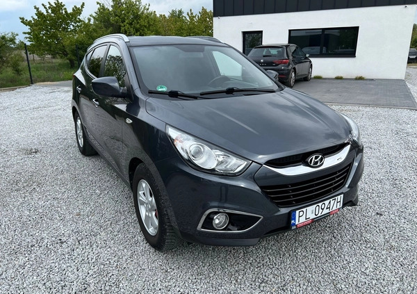 Hyundai ix35 cena 36999 przebieg: 153000, rok produkcji 2011 z Złotów małe 301